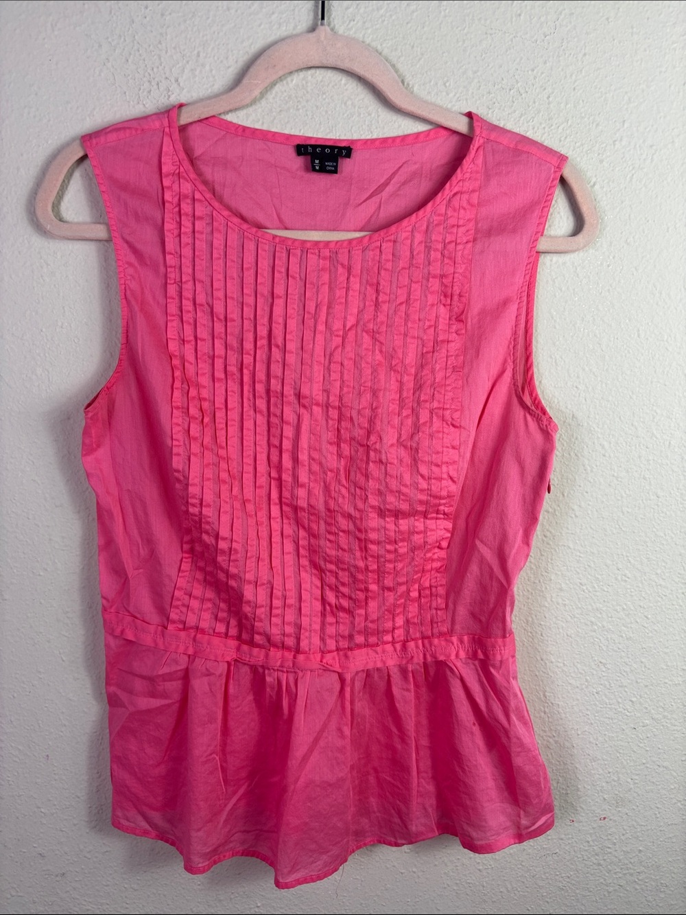 Theory Pink Pleated Peplum Sleeveless Top Blouse size Medium